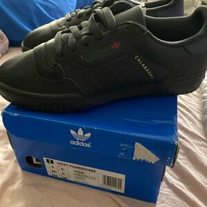 BNWT and box ADIDAS Yeezy Powerphase